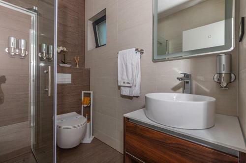Hostal Villa Lorena With Pool