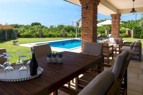 Luxury Villa Nika