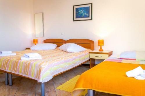 Hostal Apartments And Rooms Led-near Sea