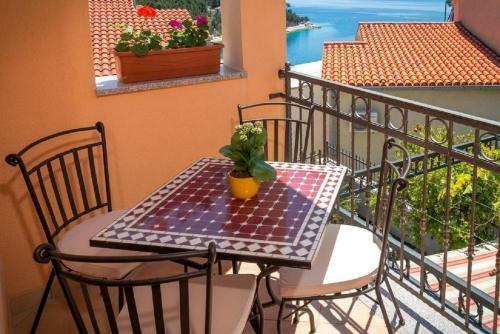 Hostal Apartments And Rooms Led-near Sea