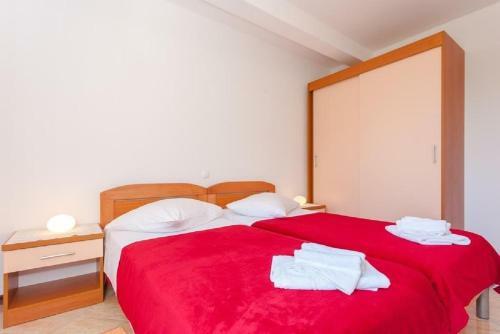 Hostal Apartments And Rooms Led-near Sea