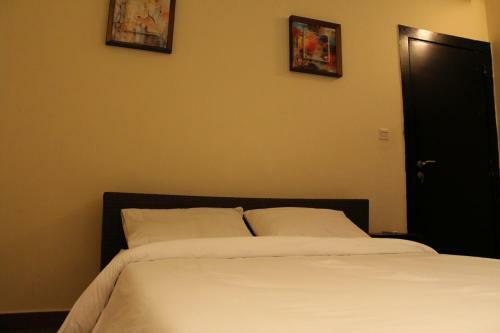 Terrace Furnished Apartments Fintas 2