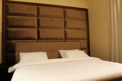 Terrace Furnished Apartments Fintas 2
