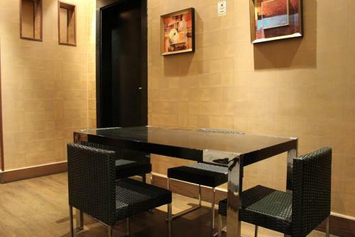 Terrace Furnished Apartments Fintas 2