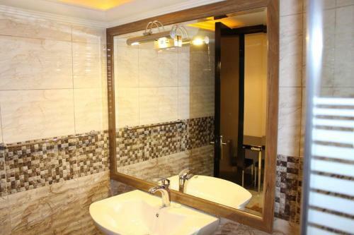 Terrace Furnished Apartments Fintas 2