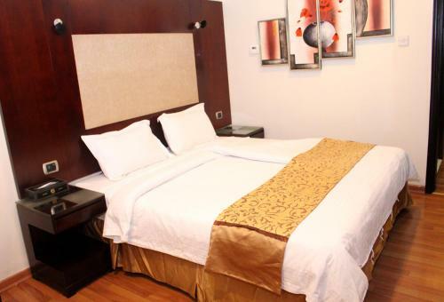 Apartamentos Raoum Inn