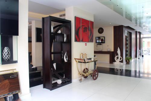 Apartamentos Raoum Inn