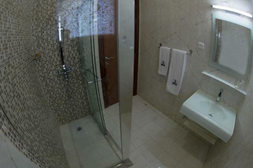 Apartamentos Sara Plaza
