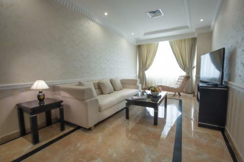Apartamentos Sara Plaza
