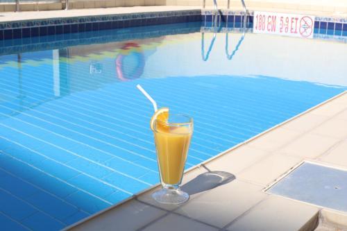 Corniche Suites Hotel
