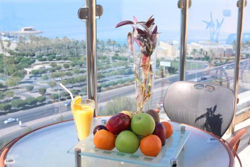 Corniche Suites Hotel