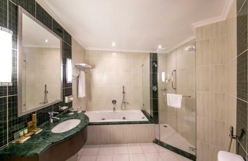 Al Jahra Copthorne Hotel & Resort
