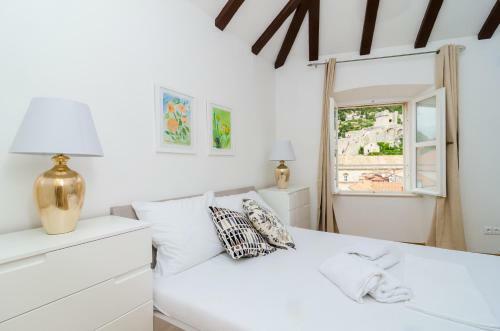 Hostal Cinema View House