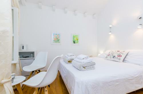 Hostal Cinema View House
