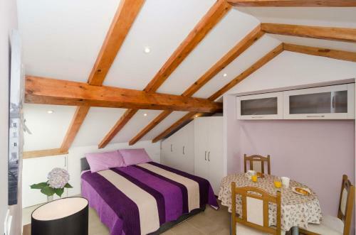 Hostal Burum Apartments