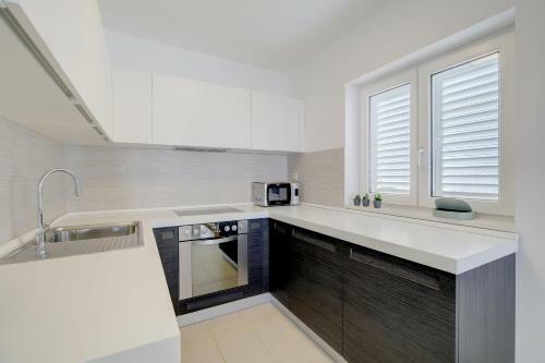 Apartment 330