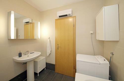 Apartment 330