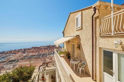 Hostal Guest House Medzalin