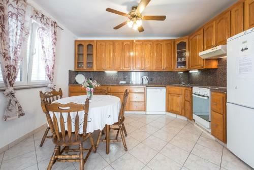 View Port Apartment