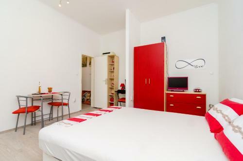 Apartment Caceris