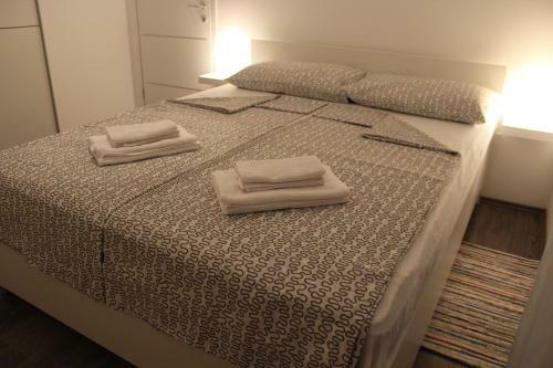 Nicely Decorated Apartment Silver
