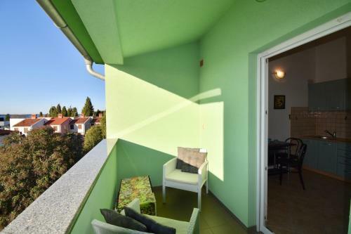 Hostal Sea View Apartments Near The Beach