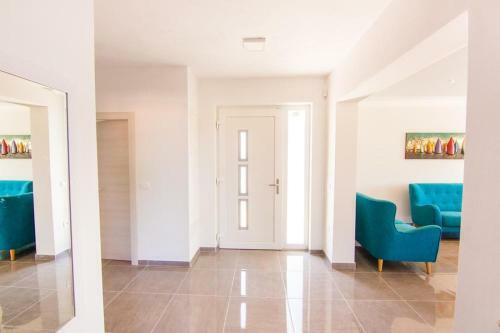 Villa Horizont With Sea View