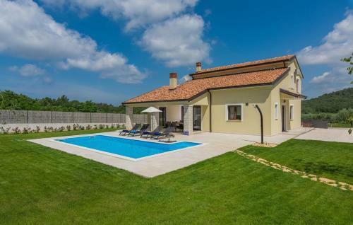 Villa Giovanna Fuskulin With Pool