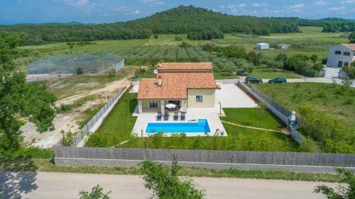 Villa Giovanna Fuskulin With Pool
