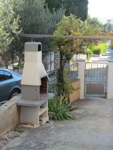 Holiday Apartment In House Damir