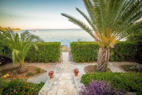 Apartments Villa Sea 1838