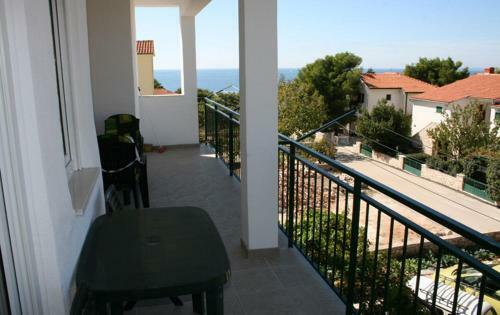 Apartment Josipa - Sea View
