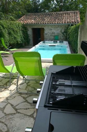 Holiday Home Dany - With Jacuzzi