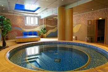 Hotel Golden Dragon