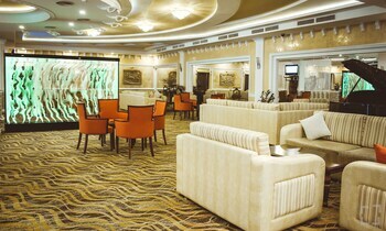 Hotel Golden Dragon