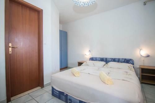 Apartments And Rooms Nikol