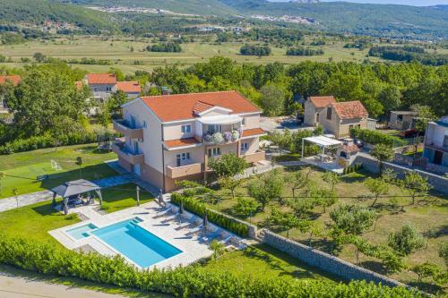 Prunus-luxurious Holiday Home With A Private Pool