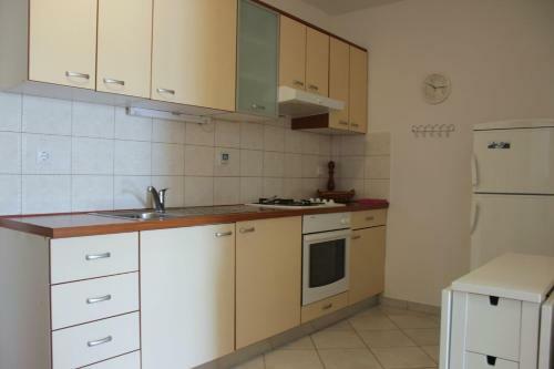 Apartments Davor - 20m From Sea