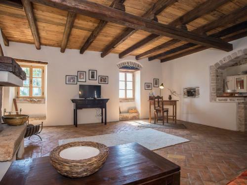 Luxurious Holiday Home In Heraki Croatia With Private Pool