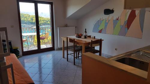 Apartment And Room Caric