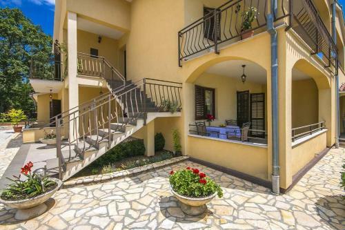 Apartments Petra