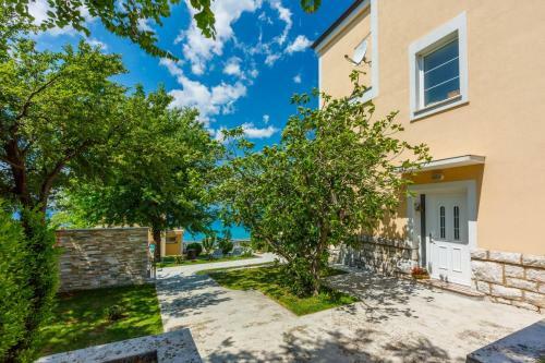 Apartamentos Villa Miljana 4