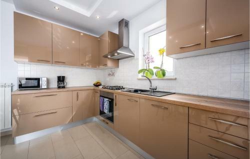 Three-bedroom Holiday Home In Labin