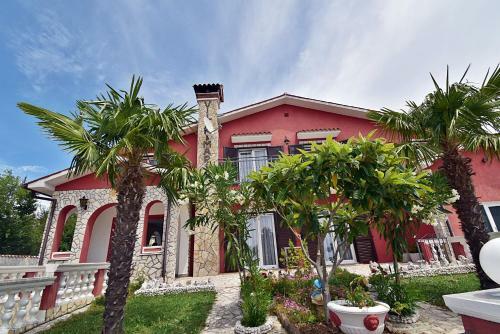 Villa Maric