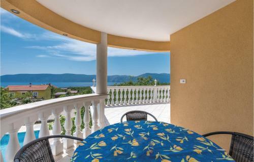 Four-bedroom Holiday Home In Linardici