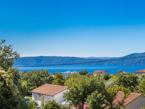 Scenic Villa In Linardi?i With Private Swimming Pool