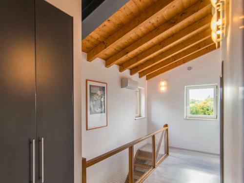 Cozy Villa In Sveti Lovrec With Private Pool