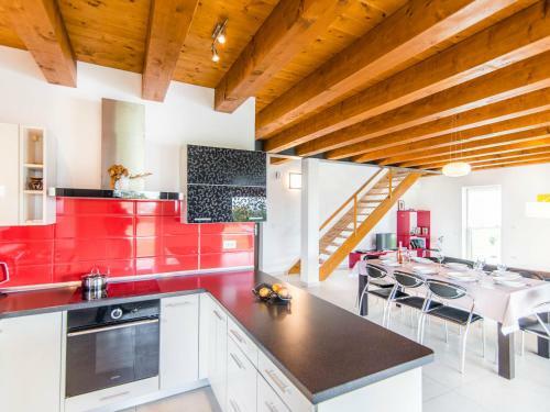 Cozy Villa In Sveti Lovrec With Private Pool