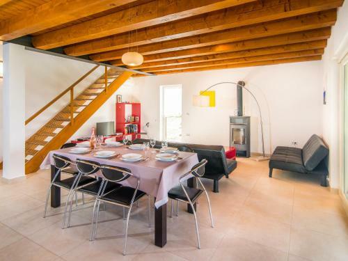 Cozy Villa In Sveti Lovrec With Private Pool