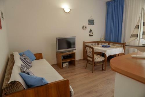Apartments Jakov